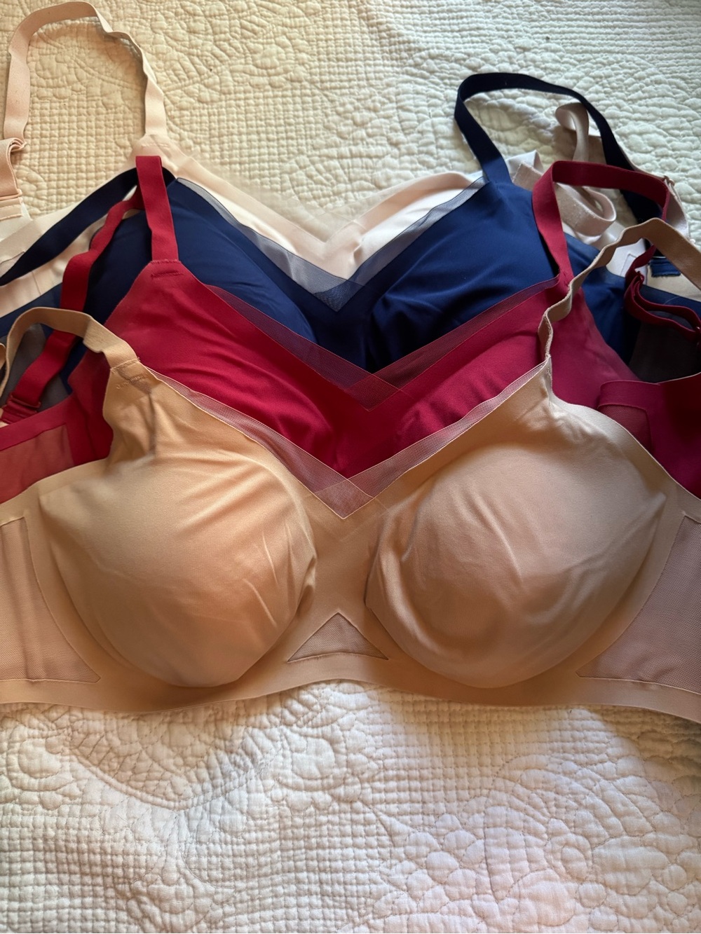 Honeylove Smooth Large 38B Seamless Wireless Bra 5 on group.